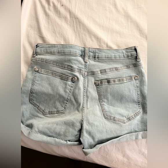 High Rised Jean Shorts - Picture 2 of 3